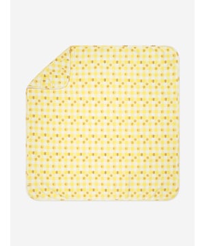 The Bonnie Mob depict captivating materials in their vintage inspired pieces. This baby unisex shawl with hood in red captures the label's high quality modifications and exceptional craftsmanship. Depicted in checked tiddly wink patterning for a cute autumnal feel. ‚Ä¢ Unisex‚Ä¢ Baby Blanket‚Ä¢ Ears‚Ä¢ 95cm x 95cm‚Ä¢ 100% GOTS Certified Organic Cotton‚Ä¢ GOTS Certified Organic Brand