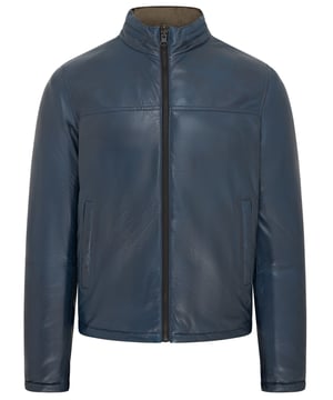Ervaar de perfecte mix van stijl en veelzijdigheid met deze premium omkeerbare jas. Gemaakt van 100% lamsnappaleer, heeft het een opvallende rode buitenkant en een strakke zwarte binnenkant, waardoor je moeiteloos kunt wisselen tussen twee verschillende looks. Ontworpen voor comfort en duurzaamheid, is deze lichtgewicht jas perfect om een ​​statement te maken en toch praktisch te blijven. Omkeerbaar ontwerp - Blauw en bruin Gemaakt van premium lamsnappaleer voor luxe en duurzaamheid Lichtgewicht en comfortabel voor dagelijks gebruik Strakke en veelzijdige stijl voor meerdere gelegenheden Een must-have voor moderne, modieuze garderobes
