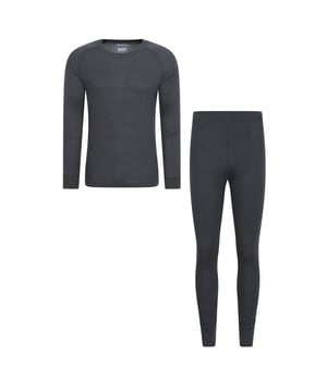 Stof: Zachte aanraking. Ontwerp: Ribben. Hals: Crew Neck. Mouwtype: Met lange mouwen. Stoftechnologie: Ademend, Warmtebehoud, Hoge Warmte, Isotherm, Lichtgewicht, Vochtafvoerend, Sneldrogend. Geboeide enkel. Inhoud: 1 Broek, 1 Top.