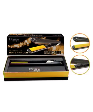 "Professionele Hair Straightener Gold Styler Waterproof - nat of droog haar, kantelbare platen, keramisch Ref. IDEWATERPROOF

BESCHRIJVING 
Italiaans ontwerp Gold Styler waterproof
Professionele stijltang

Professionele stijltang met keramische platen van de nieuwste generatie die zich perfect aanpassen aan het oppervlak van nat of droog haar. Nooit meer wachten om je haar te drogen, verkort je ochtendroutine en bespaar tijd en moeite. Dit innovatieve product is alleen geschikt voor gebruik na handdoekdroog haar, het droogt en steilt tegelijkertijd.

Technische kenmerken: 
+ Vermogen: 65 W
+ Spanning: 220-240 V
+ Frequentie: 50-60 Hz
+ Bekleding: keramisch
+ Kantelplaten: ja
+ Technologie: infrarood en negatieve ionen
+ Instelbare temperatuur: ja, 120-230ºC
+ Type display: digitaal apparaat
+ Veiligheid: automatische uitschakeling 60 minuten

Uitrusting: 
+ Apparatuur: 360º draaibaar snoer
+ Afmetingen plaat: 93 x 20 mm
+ Kabellengte: 2,5 m 
+ Afmetingen: 32,5 x 11,4 x 3,3 cm
+ Reismodel: nee
+ Kleur: zwart en goud