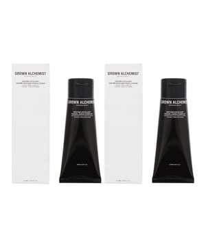 A gentle and completely granule-free exfoliator that improves skin tone and helps to smooth fine lines and wrinkles. The complex blend of fruit extracts noticeably moisturize the skin while gently removing dead skin cells.  The scrub can also be applied around the eyes and is suitable even for sensitive skin.
