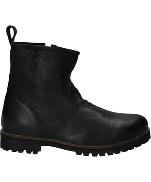 Der OM63 ist ein robuster Herrenstiefel von Blackstone Footwear und eignet sich perfekt für die Herbst- und Wintersaison. Der Stiefel ist aus hochwertigem Leder mit einer robusten Profilsohle gefertigt. Die Innenseite ist für den ultimativen Komfort zu 100% mit Schaffell gefüttert. Die Stiefel verleihen einem lässigen Outfit einen coolen Look und eignen sich hervorragend für Outdoor-Aktivitäten.