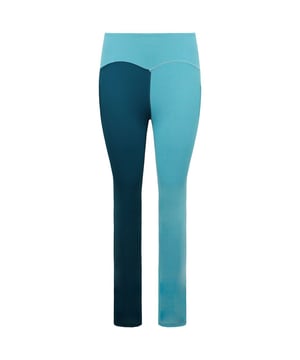 Diese Leggings besticht durch ihre schlichte, aber dennoch klare Ästhetik und passt mühelos ins Fitnessstudio und in den Alltag. Mit ihren farblich abgestimmten Blockfarben und dem markanten 3D-Logo verleihen sie Ihrer Sportgarderobe eine persönliche Note. Die zweifarbige Farbgebung sorgt für einen interessanten Look, während das aufgespritzte Strike-Logo Ihr Engagement für Fitness unterstreicht. Der hoch taillierte Schnitt sorgt für eine schmeichelhafte Silhouette, die Ihre Kurven betont und für ein stützendes Tragegefühl sorgt. Der hohe Bund sorgt für eine schlanke Silhouette und bietet zusätzlichen Schutz und Halt bei intensiven Workouts. Die Lisa Leggings besteht aus einem leichten, 4-Wege-Stretch-Material für uneingeschränkte Bewegungsfreiheit. Der Stoff passt sich Ihrem Körper an und sorgt für eine bequeme, körpernahe Passform. Ob beim Gewichtheben oder Yoga – diese Leggings bietet Flexibilität und Halt. Steigern Sie Ihr Fitness-Level mit der Lisa Leggings und erleben Sie den Unterschied, den sie bei Ihrem Training macht. Ihr schlankes Design, die farblich abgestimmten Blockfarben und die Liebe zum Detail verleihen Ihrem Training einen Hauch von Stil und Individualität. Diese Leggings sind perfekt für Performance und Style und vereinen Funktionalität mit Mode. Genießen Sie den Komfort und das Selbstvertrauen, das sie Ihnen beim Training und Erreichen Ihrer Ziele bieten. Werten Sie Ihre Trainingsgarderobe mit den Lisa Leggings auf und genießen Sie eine Kombination aus Komfort, Stil und Persönlichkeit.