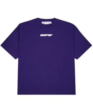 Camiseta morada blanquecina, Logo de peluche blanquecino en la espalda, cuello redondo, mangas cortas, 100% algodon, hecho en Portugal, camiseta morada, ropa de calle