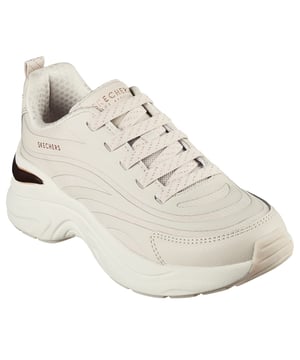Geef je look een boost met de Street Hazel van Skechers. Deze modieuze sneaker heeft een bovenwerk van hotmelt-synthetisch materiaal en mesh met metallic hielkapdetails, goudkleurige stretchveters en een dempende Memory Foam binnenzool.