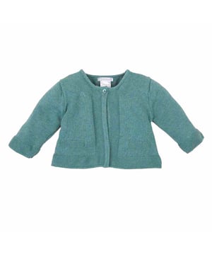 Tricot knit jacket.
 Round neck.
 Button closure on the front.
 Long sleeve.
 Flared cut.
 Seams seen in tone.
 Composition: 75% Cotton, 20% Polyamide, 5% Wool
 Care:
- Wash maximum at 30ºC.
 - Iron at medium temperature, max. 110ºC.
 - It is not allowed to use a dryer.
 - Do not use bleach.
 - Does not support dry cleaning