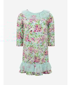 Presenting the Floral Flamingo Beach Dress, an essential addition to your daughter's wardrobe! This high-end dress from Selini Action, skillfully marries style and comfort, perfect for sunny beach adventures. The key features that make it unique are: Eye-Catching Design: The trendy Flamingo print lends this dress a playful and chic touch, turning it into an instant head-turner. Supreme Comfort: Crafted from exquisite materials, the dress provides utmost comfort, making it fit for your little one's daily shenanigans. Elevate your girl's wardrobe game with this stunning Floral Flamingo Beach Dress from Selini Action. Order now and let your princess steal the spotlight in style!