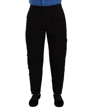 Impresionantes pantalones cargo de Dolce & Gabbana  
100% Auténticos  
Elaborados en algodón elástico  
Cierre de cremallera y botón  
Corte regular  
Detalles del logo  
Hechos en Italia  
Material: 99% algodón 1% elastano  