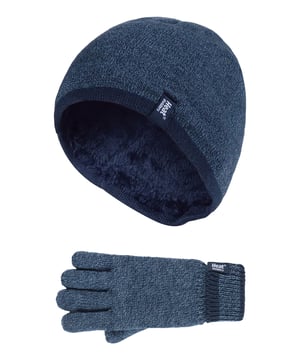 Spüren Sie auch schon, dass es draußen kühl wird? Wenn Sie auf der Suche nach Winteraccessoires für die ganze Familie sind, dann können Sie sich darauf verlassen, dass Heat Holders Sie warm und kühl hält. Dieses Set aus Mütze und Handschuhen für Jungen ist eine gute Wahl, wenn Sie Wärme und Stil in einem Paket suchen. Die Mütze hat eine weiche Fleece-Innenseite, um die warme Luft am Kopf zu halten. Die Außenseite besteht aus einem Zopfstrickmuster, das für einen frischen Winterlook sorgt. Die Handschuhe haben die gleiche Fleece-Innenseite, die die warme Luft an den Händen hält. Sowohl die Mütze als auch die Handschuhe sind mit flippigen Motiven bedruckt, so dass Ihre Kinder gleichzeitig warm und flippig bleiben! Dieses Set aus Mütze und Handschuhen ist für Jungen im Alter von 7-10 und 11+ Jahren geeignet und bietet zwei verschiedene Modelle. Zwei davon mit Umschlagbündchen und die anderen beiden ohne. Sie wurden mit Heat Weaver Thermal Technologies aus Acryl und Polyester entworfen und sind maschinenwaschbar.