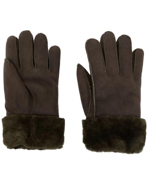 Parajumpers Shearling Tobacco Brown Handschuhe. Es ist perfekt, um jedem Winterlook eine stilvolle Note zu verleihen. Bleiben Sie modisch und gemütlich! 100% Leder. Scherhandschuhe. PJS-Patch. Stilcode: Shearling-Handschuhe 0574