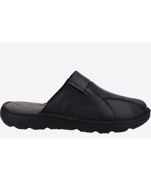 Die Carson Mule von Hush Puppies ist perfekt für heiße Sommertage. Hergestellt aus hochwertigem Leder mit einer weichen Wildledersohle für Komfort. Die strapazierfähige Sohle bietet Langlebigkeit sowohl für den Innen- als auch für den Außenbereich.
- Lederoberteil.
- Leicht am Fuß.
- Gepolsterte Wildledersohle für Komfort.