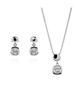 This Orphelia Set: Necklace + Earrings in Silver is made of the highest quality allergy free 925 Sterling Silver. The Orphelia 'Myrela' Women's 925 Sterling Silver Set: Necklace + Earrings - Silver SET-7486 comes delivered in a beautiful gift box and has a two year warranty - the perfect gift to spoil yourself or a loved one.