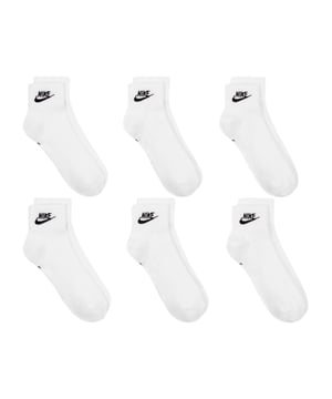 The Nike Everyday Essential Socks are lightweight, versatile socks that can be worn for many different activities. They have a soft feel with breathable knit fabric for all-day comfort.