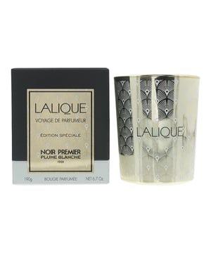 Lalique Noir Premier Plume Blanche Candle is a candle inspired by the Peacock, and is part of the excellent Voyage de Parfumeur range of Lalique's. The candle was launched in 20202, and the fragrance of it has top notes of Mandarin and Violet Lead; middle notes of Almond Leaves, Cardamom, Jasmine and Pink Peppercorn; in the base of the fragrance are notes of Benzoin, Heliotrope, Musks, Patchouli, Tonka Bean and White Cedarwood. The candle has a burning time between 40 hours and 50 hours and comes in a gorgeous golden lacquered glass.