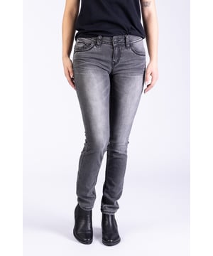 Eine Laura in Slim-Fit-Form in einem schönen Stone-Grey mit dicken, schwarzen Kontrastnähten