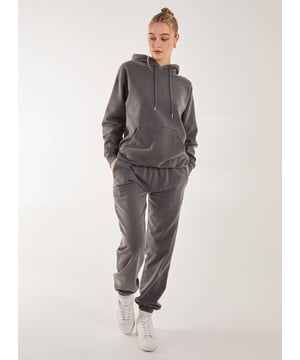 We got you the ultimate hoodie & jogger tracksuit set. Featuring a washed fabric, hit the gym with this streetwear essential.