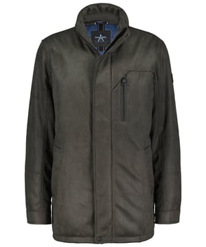100 % Polyester- Das Futter hat eine Innentasche mit Reißverschluss und eine Innentasche mit Knopfverschluss