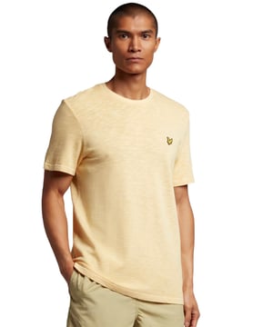 Camisetas Lyle & Scott para hombre. Camiseta de cuello redondo y manga corta. Logotipo distintivo del Águila Dorada. Ribete de cuello acanalado. Bajo recto. Lavable en la lavadora