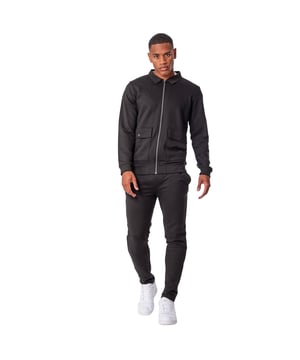 Our Men's Full Set Plain Tracksuit is your one-stop shop for style and comfort. This combination contains a full-zip sweatshirt and matching jogging joggers, which are suitable for a variety of activities such as casual outings, sports, or simply resting.

The full-zip sweatshirt is not only easy to put on, but it also provides you with a timeless and traditional look that is appropriate for a variety of circumstances.