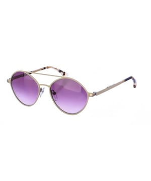 Gafas de sol Armand Basi con montura de metal.
 Color Piedra
 Forma ovalada.
 Lentes de color Gris degradado
 Patillas de metal a tono con acabado en acetato 
Nombre de la marca grabado en la patilla
 100% Protección UV. 
 Incluye una funda de tela de protección.
Los colores reales del producto pueden variar ligeramente con respecto a los colores que muestra su monitor.
 
 Medidas  Ancho lente: 52 mm. Puente: 17 mm. Patillas: 140 mm.
 
 Limpiar las gafas con agua y jabón (neutro).
 - No utilice paños sucios o abrasivos, que puedan alterar las características de los filtros.
 - Utilice solo accesorios y repuestos originales.