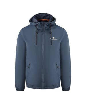 Dit aquascutum marine blauwe windbrekerjack biedt merklogo op de borst. De windschepende stof biedt ook uitstekende bescherming tegen de elementen Centrale zipafsluiting, zakken zakken zakken, regulier fit merk logo op borst, actieve jas, dunne jas met capuchon, trekt aan de motorkap, 100% polyester stijlcode: JK001 11