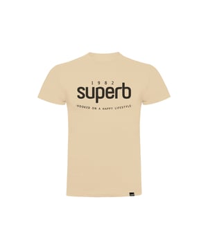 Short sleeve t-shirt Superb.
 Round neckline with ribbed finish.
 Front brand print.
 Seams seen in tone.
 Composition: 100% cotton
 Care:
- Wash at max. 40ºC.
 - Do not use bleach.
 - Iron at low temperature.
 - Do not dry clean.
 - Do not use dryer.