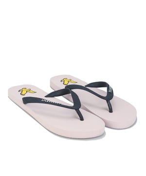 Lyle and Scott teenslippers voor heren in roze-blauw.<br /><br />- Synthetisch bovenwerk.<br />- Slip-on model.<br />- Lichtgewicht .<br />Antislip geribbelde buitenzool.<br />- Duurzaam voor dagelijks gebruik.<br />- Lyle & Scott-merkdetails.<br />- Synthetisch bovenwerk, synthetische voering, synthetische zool.<br />- Ref: FW1213