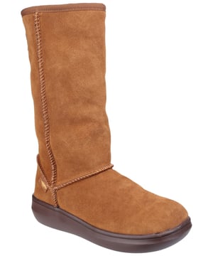 Rocket Dog Sugar Daddy Suede Winter Boots in chestnut.  The favourite 'Sugar Daddy' boot is ideal for chilly weather with its warm faux sheepskin lining. Grab your pair now and cosy up this winter.  Height of boot approx. 28cm (11in).  Suede upper  Textile lining  Synthetic sole.