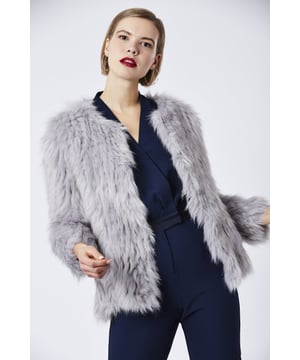 Please note all One-Size Jayley products comfortably fit sizes 8-14. Add a touch of warmth and luxury to your look with this exquisite faux fur, hand knitted jacket. Featuring 3/4 length sleeves, and front hook and eye fastenings. 