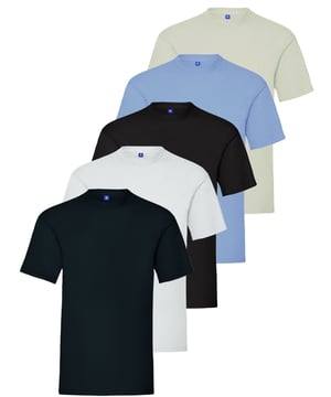 Maak kennis met het Kruze By Enzo Heren Katoenen Crew Neck Regular Fit T-Shirt. Vervaardigd met de fijnste kwaliteit katoen voor superieur comfort en ademend vermogen, dit shirt beschikt over een klassiek crew neck ontwerp, en biedt een veelzijdige uitstraling die moeiteloos overgaat van informele uitjes tot ontspannen weekenden. De Regular Fit pasvorm zorgt voor een flatterende look voor alle lichaamstypes, waardoor het perfect is voor elke gelegenheid. De verpakking van 5 stuks bevat Zwart, Grijs, Hemelsblauw, Marineblauw en Wit.