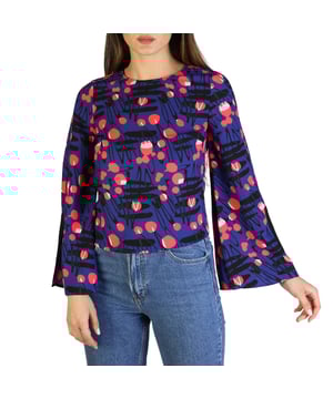 Geschlecht: Frau <br> Typ: Shirt <br> Verschluss: Reißverschluss hinten <br> Ärmel: lang <br> Ausschnitt: rund <br> Material: 38% Elasthan, 62% Polyester <br> Muster: Blumenmuster <br> Pflegehinweis: Maschinenwäsche bei 30° C <br> Modellhöhe, cm: 175 <br> Modell trägt Größe: S <br> Details: sichtbares Logo