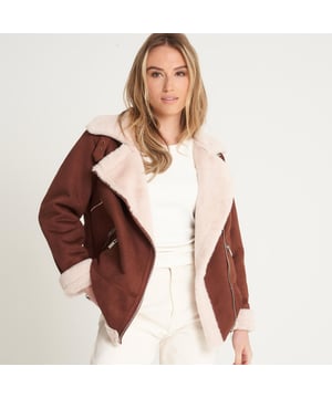 This super cosy aviator from Barneys Originals comes in a gorgeous tan and cream combo. Lined with luxuriously soft faux fur, this timeless style features an asymmetric zipline and adjustable waist belt. Worn open or fully zipped, this aviator looks perfect on all shapes and sizes.