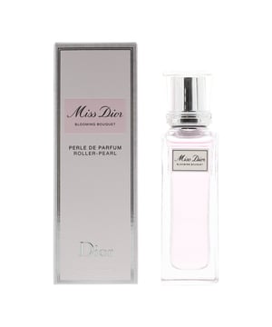 Miss Dior Blooming Bouquet Roller Pearl von Christian Dior ist ein blumiger Duft für Frauen. Miss Dior Blooming Bouquet Roller Pearl wurde 2018 lanciert. Die Kopfnoten sind Bergamot und sizilianische Mandarine; die Herznoten sind Pfingstrose, Damaskus-Rose, Pfirsich und Aprikose; die Basisnote ist weißer Moschus.