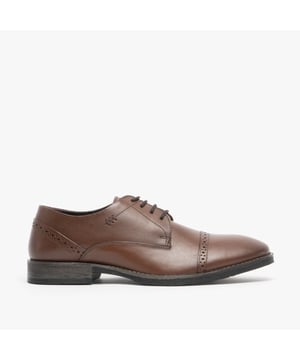 Hush Puppies CRAIG LUGANDA Mens Leather Derby Shoes Brown

 Upper Material: Leather

Closure/Fastening: Lace-Up

Features: Comfort,Breathable

Toe Shape: Round

Shoe Width: Regular

Item Weight: 1 KG

Heel Height: Flat (Under 2.5cm)

Shoe Style: Derby

Gift Boxed: No
Product Code: 25747-42902