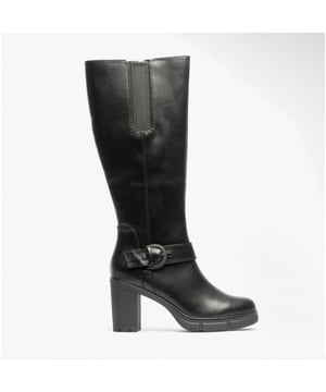Marco Tozzi Marco Tozzi 25611-29-098 Womens Plateau Boots Black Comb

 Upper Material: Synthetic

Lining Material: Textile

Sole Material: Synthetic

Closure/Fastening: Zip

Features: Comfort,Adjustable

Heel Type: Wedge

Toe Shape: Round

Shoe Width: Regular

Item Weight: 1 KG

Heel Height: High (7.5-9.9cm)

Boot Style: Platform Boots

Gift Boxed: No
Product Code: 25611-29-098