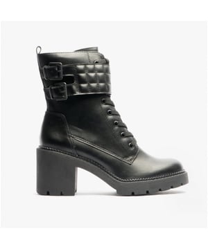 Marco Tozzi Marco Tozzi 25266-29-001 Womens Boots Black

 Upper Material: Synthetic

Sole Material: Textile

Closure/Fastening: Lace-Up

Features: Comfort

Heel Type: Block

Toe Shape: Round

Shoe Width: Regular

Item Weight: 1 KG

Heel Height: Medium (5-7.4cm)

Boot Style: Ankle

Gift Boxed: No
Product Code: 25266-29-001