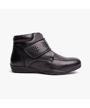 Dr Keller Dr Keller JANET Womens Ankle Boots Black

 Upper Material: Leather

Lining Material: Textile

Closure/Fastening: Touch Fasten

Features: Comfort,Warm Lining

Toe Shape: Chisel/Almond

Shoe Width: Regular

Item Weight: 1 KG

Heel Height: Flat (Under 2.5cm)

Shoe Shaft Height: Ankle

Boot Style: Ankle Boots
Product Code: A9506-BLK