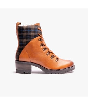 Lotus Lotus LITCHFIELD Womens Ankle Boots Tan

Closure/Fastening: Zip

Features: Warm Lining

Shoe Width: Regular

Item Weight: 1 KG

Heel Height: Medium (5-7.4cm)
Product Code: ULB336LT00