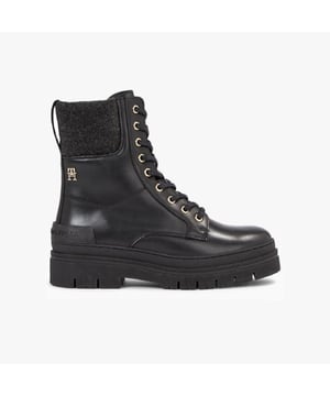 Tommy Hilfiger Tommy Hilfiger FEMININE FELT LACE UPIE Womens Boots Black

Closure/Fastening: Lace-Up

Features: Comfort

Shoe Width: Regular

Item Weight: 1 KG

Heel Height: Low (2.5-4.9cm)
Product Code: FW0FW07500BDS