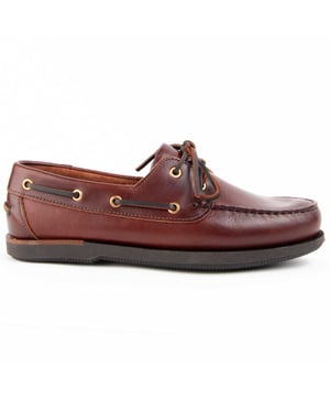 Garantía Purapiel, 10 años de garantía. Náutico casual para hombre. Fabricado en cuero 100% natural libre de Cromo VI. Materiales de máxima calidad. Cosido artesanal. Suela de goma antideslizante. Fabricado por otras marca para nuestra marca.