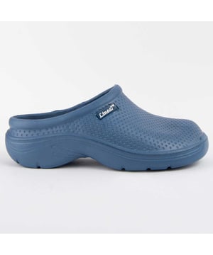 Comfortable clog for women. Comfortable fit. Padded removable insole. Manufactured by other brands for our brand.