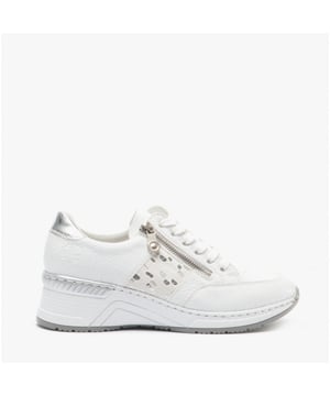 Rieker N4322-80 Ladies Wedge Heel Trainers White

 Upper Material: Synthetic

Lining Material: Synthetic

Sole Material: Synthetic/Polyurethane

Closure/Fastening: Zip

Features: Comfort

Heel Type: Wedge

Toe Shape: Round

Shoe Width: Regular

Item Weight: 0.89 KG

Heel Height: Flat (Under 2.5cm)

Trainer Style: Casual

Gift Boxed: No
Product Code: N4322-80