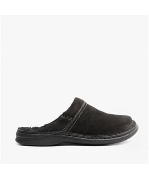 Estos zapatos están fabricados por nosotroscon piel de ante muy duraderas. Para que los pies estén realmente calientes, el zapato está forradas con felpa. El modelo además está provisto de una costura a mano característica. El ancho G es ideal para los pies normales. El modelo Max 67 es el compañero perfecto para sus momentos de ocio.