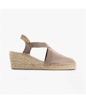 Toni Pons TER Ladies Wedge Espadrille Sandals Taupe

 Upper Material: Linen

Lining Material: Linen

Sole Material: Rubber

Closure/Fastening: Slip-On

Features: Vegan,Comfort,Breathable

Heel Type: Wedge

Toe Shape: Round

Shoe Width: Regular

Item Weight: 0.6 KG

Heel Height: Medium (5-7.4cm)

Sandal Style: Sandals

Gift Boxed: No
Product Code: TER-TAU