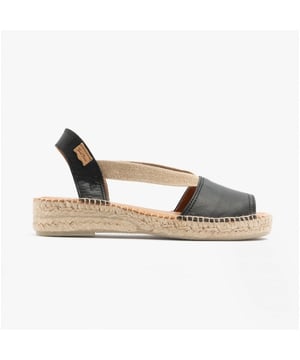 Toni Pons ETNA Ladies Leather Espadrille Sandals Black

 Upper Material: Leather

Lining Material: Fabric

Sole Material: Rubber

Closure/Fastening: Slip-On

Features: Comfort,Breathable

Heel Type: Wedge

Toe Shape: Round

Shoe Width: Regular

Item Weight: 0.66 KG

Heel Height: Flat (Under 2.5cm)

Sandal Style: Sandals

Gift Boxed: No
Product Code: ETNA-NEG