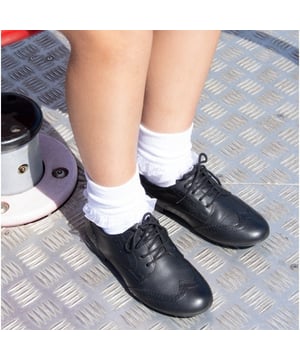 GEOX PLIE Girls Leather Brogue School Shoes Black

 Upper Material: Leather

Lining Material: Fabric

Sole Material: Rubber

Closure/Fastening: Lace-Up

Features: Comfort,Breathable

Toe Shape: Round

Shoe Width: Regular

Item Weight: 0.5 KG

Heel Height: Flat (Under 2.5cm)

Shoe Shaft Height: Low Top

Shoe Style: School

Gift Boxed: No
Product Code: J0455B-00043-C9999