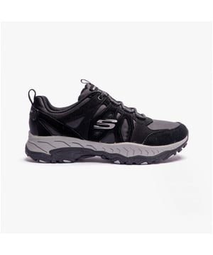Skechers GRAND PEAK Ladies Bungee Trainers Black/Charcoal

 Upper Material: Leather

Lining Material: Textile

Sole Material: Rubber

Closure/Fastening: Lace-Up

Features: Lightweight,Comfort,Adjustable

Toe Shape: Round

Shoe Width: Regular

Item Weight: 1 KG

Heel Height: Flat (Under 2.5cm)

Shoe Shaft Height: Low Top

Skechers Features: Memory Foam

Gift Boxed: No
Product Code: 180032/BKCC