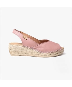 Toni Pons BERNIA Ladies Leather Slingback Espadrilles Pale

 Upper Material: Leather

Lining Material: Textile

Sole Material: Rubber

Closure/Fastening: Slip-On

Features: Lightweight,Comfort,Breathable

Heel Type: Wedge

Toe Shape: Round

Shoe Width: Regular

Item Weight: 0.5 KG

Heel Height: Low (2.5-4.9cm)

Sandal Style: Sandals

Gift Boxed: No
Product Code: BERNIA-P-PALE