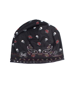Gorro Buff de tejido polar, ideal para climas fríos y actividades al aire libre.

Características principales:

- Interior confeccionado en tejido polar suave.
- Compatible con casco, ideal para deportes de invierno como esquí, snowboard o senderismo.
- Tecnología de absorción de humedad.
- Talla única.
- Adaptado para adultos y adolescentes.
- Ajuste ergonómico y versátil, perfecto para usar bajo el casco o como accesorio independiente.
- Unisex.
- Tejido ligero y transpirable.
- Logotipo Buff.

Un accesorio práctico y funcional, pensado para quienes buscan confort y versatilidad en sus aventuras al aire libre.
 Medidas: 24.2 X 23 cm
 Composición: 100% Poliéster
 Cuidados:
- Lavado de color a 40ºC.
- No usar secadora.
- No planchar.