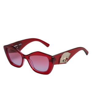 Karl Lagerfeld women's sunglasses with acetate frames.

 Shape and design:
 - These Karl Lagerfeld sunglasses have a cat-eye silhouette with sharp edges.
 - The cat-eye silhouette gives the sunglasses a modern and edgy look.

 Frame Material:
 - The frame of these glasses is made of acetate, a plastic material.
 - Acetate provides durability, flexibility and a smooth finish to the frame.
 - This makes the glasses durable and comfortable to wear.

 Acetate temples:
 - The temples are also made of acetate with metallic details, matching the frame material.
 - The acetate on the temples makes them light and comfortable to wear.

 Brand details:
 - Engraving of Karl Lagerfeld's initials on the temples.
 - Includes original case.

 Glasses:
 - The lenses are of high quality.
 - 100% UVB 400 protection.
 - Anti-reflective crystals.

 The color of the sunglasses lenses may vary slightly from the images due to lighting effects or adjustments in the material finish, but they will always retain their style and quality!
 Measures: Lens width: 52 mm, Bridge: 18 mm, Temples: 140 mm
 Composition: Acetate
 Care:
Clean the glasses with soap and water (neutral).
 Do not use dirty or abrasive cloths that may alter the characteristics of the filters.
 Use only original accessories and spare parts.